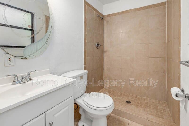 Jacksonville House: 3828 Freel Road