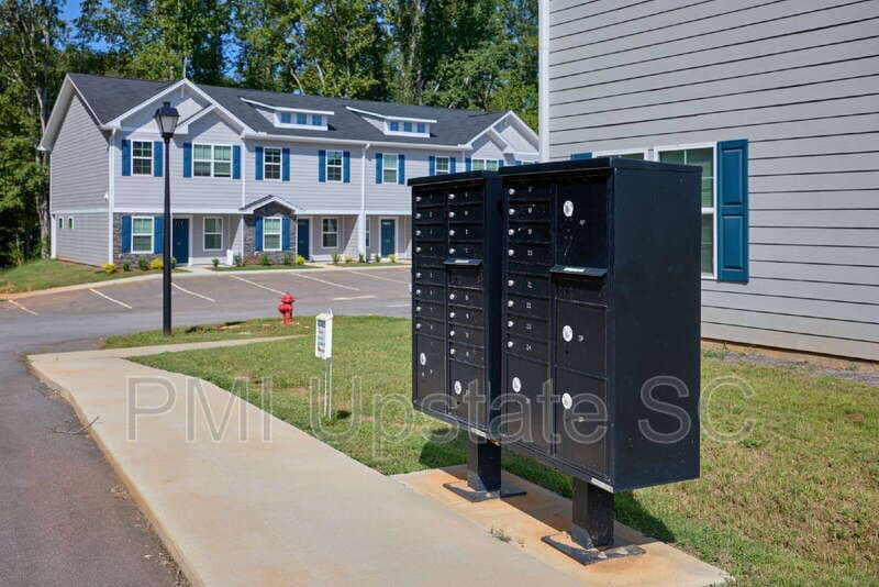 Pendleton Townhome: 103 Pendleton Place Way