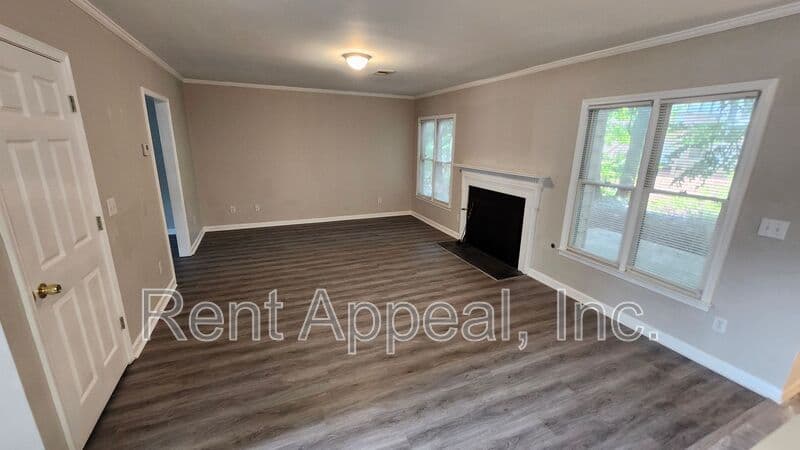 Lawrenceville House: 1095 Chandler Park Court