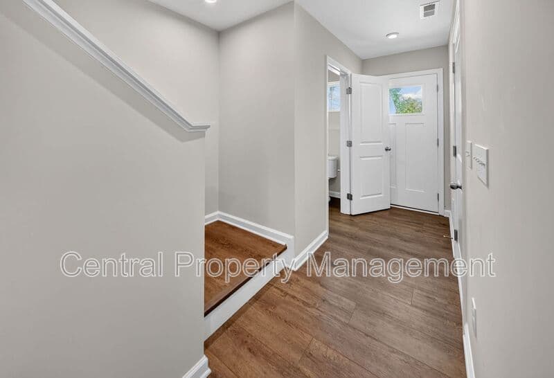 Greenville House: 165 Sarnesfield Way