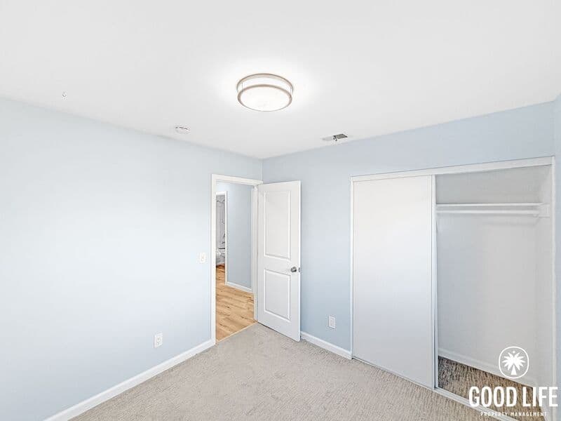 Santee House: 8617 Carlton Oaks Dr