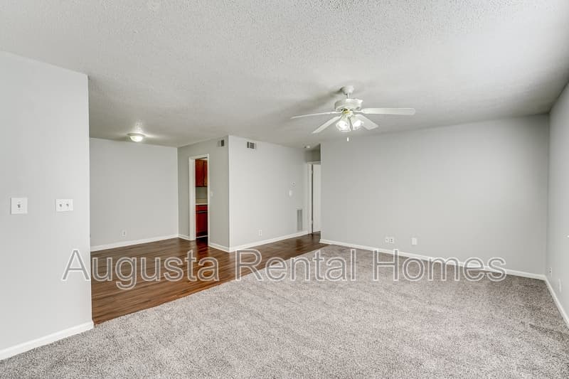 North Augusta Condo: 520 East Buena Vista Avenue - 1008