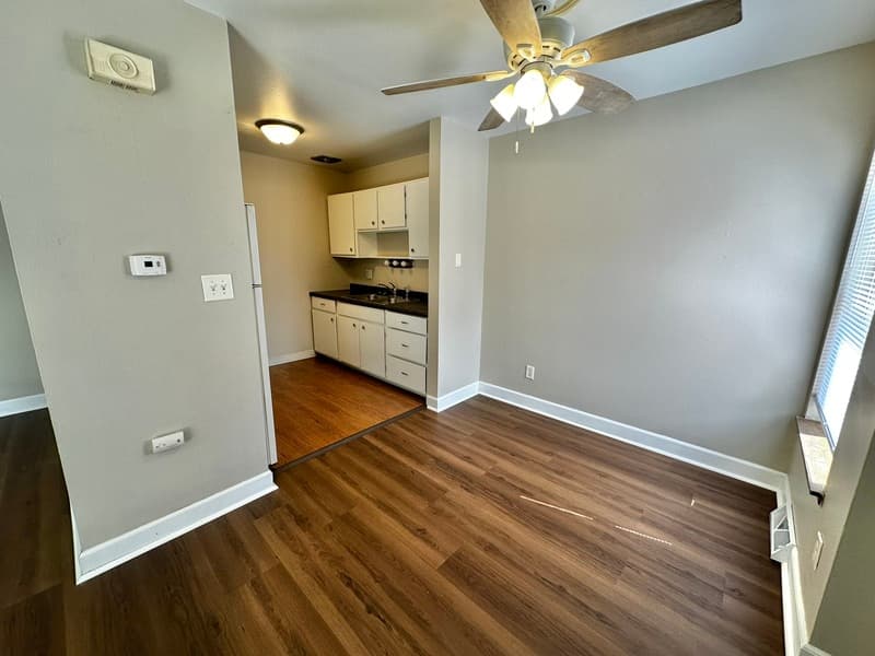 Oshkosh Condo: 725 W 9th Ave
