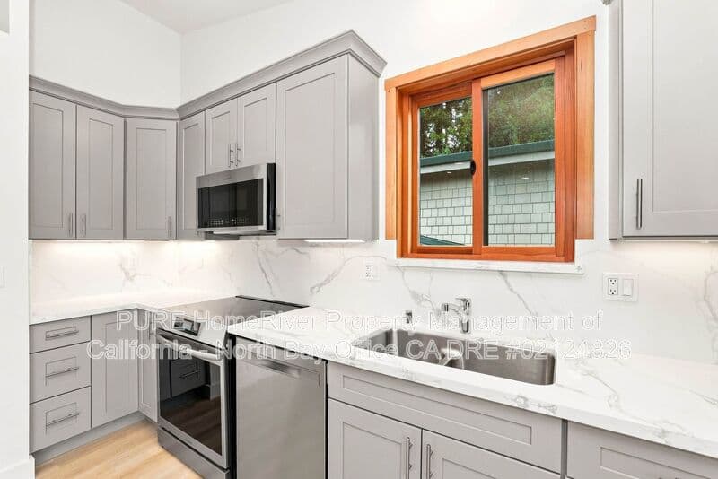 Santa Rosa Condo: 5980 Melita Rd