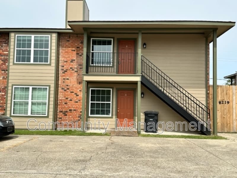 Baton Rouge Condo: 8219 Skysail Ave