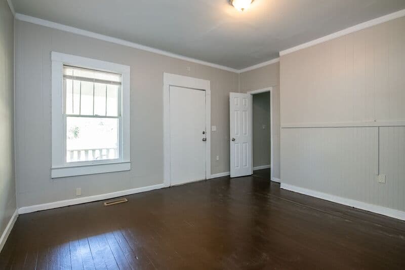 Birmingham House: 4029 44th Avenue North