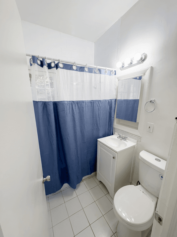 Venice Condo: 21 Westminster Avenue - 201