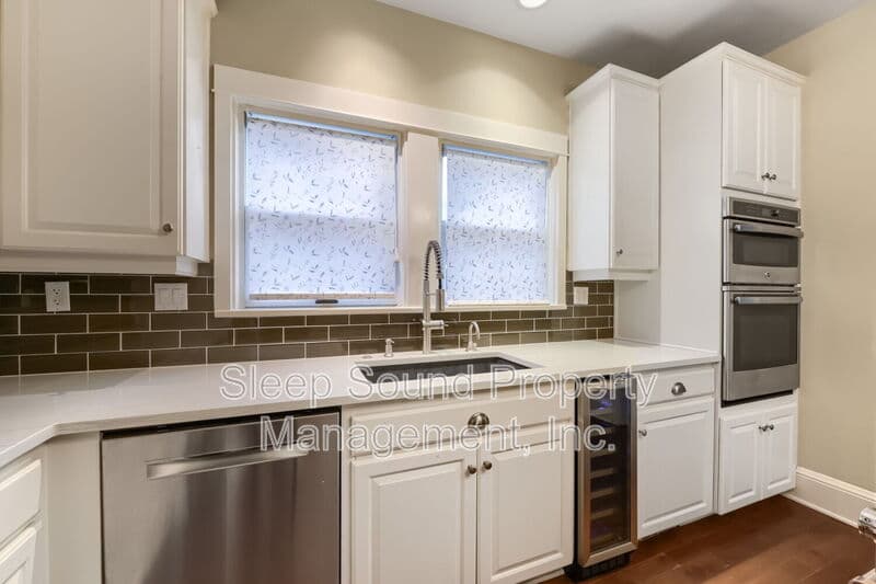 Portland House: 3835 SE Ankeny Street