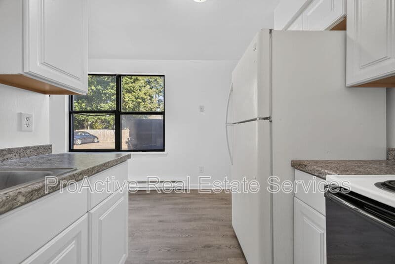 Norfolk Condo: 1436 Picadilly Street - J