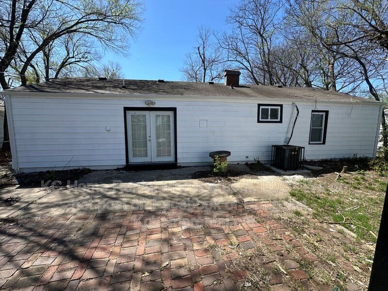 Kansas City House: 8504 Ruskin Way