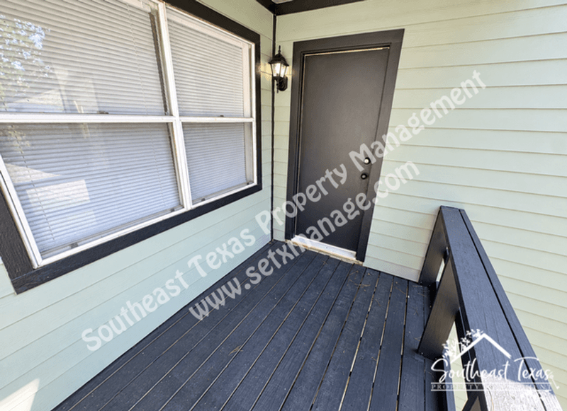 Jasper House: 801 W Gibson St