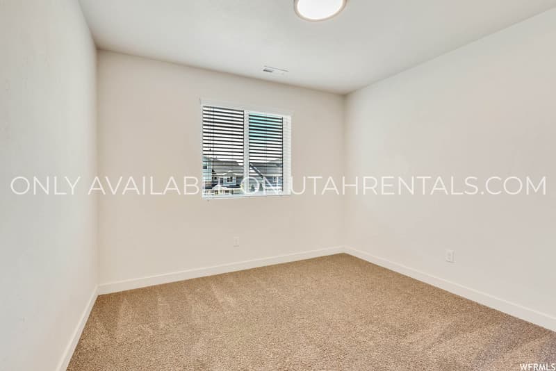 Vineyard Condo: 202 N 725 E