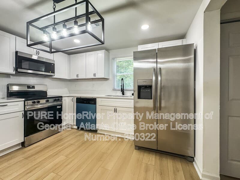 Morrow House: 2313 Poplar St