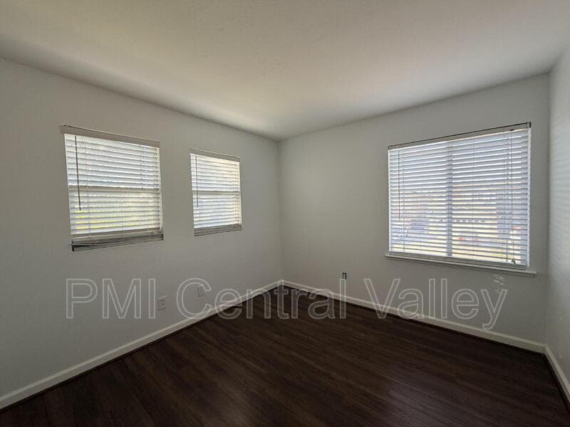 Lathrop House: 108 Hornfels Ave