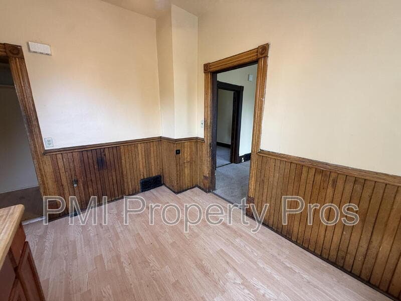 Milwaukee Condo: 2441 N Dr. William Finlayson St (Upper)