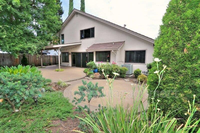 Gold River House: 2173 Roaring Camp Drive