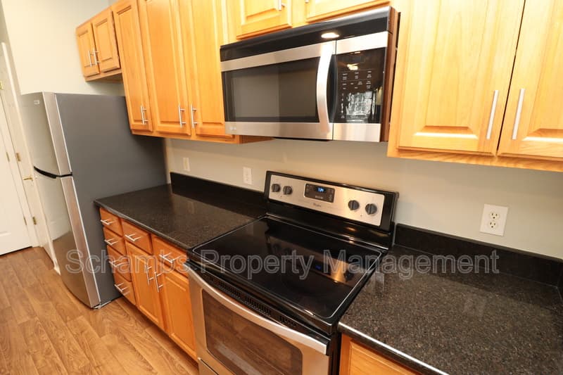 Apex Condo: 223 Eyam Hall Ln