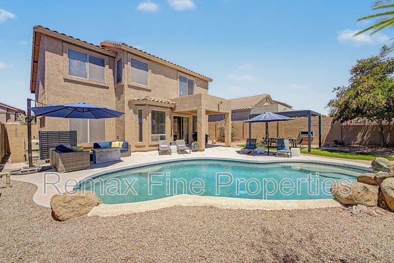 Mesa House: 3563 N Tuscany