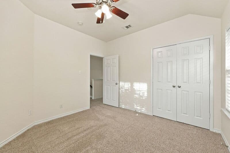 The Colony House: 5972 Clearwater Dr