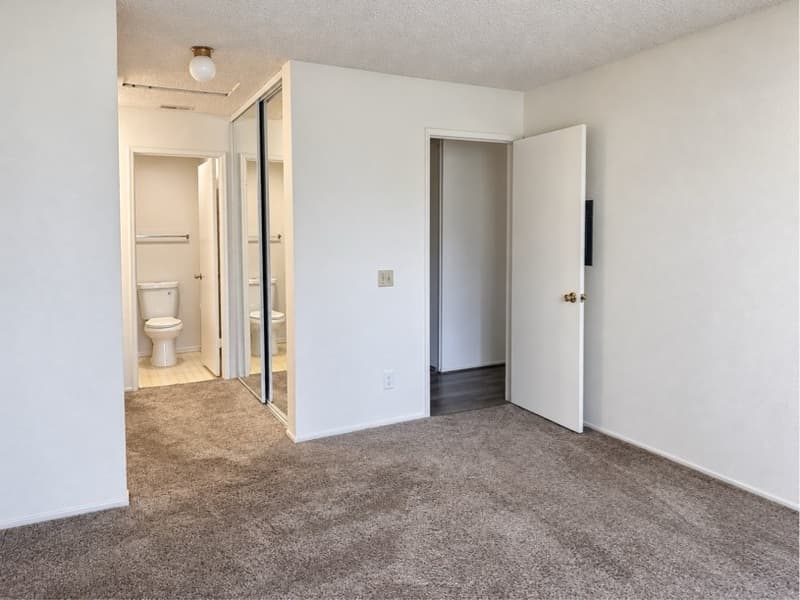 San Diego Condo: 10305 Azuaga Street - 18