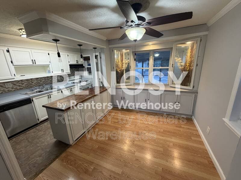 Baltimore House: 844 Jaydee Ave