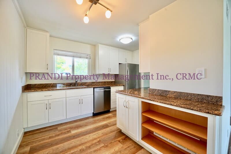 Tiburon Condo: 20 Circle Dr