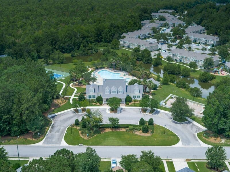 Savannah House: 126 Endicott Dr