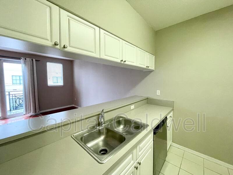 Tampa Condo: 2002 E 5th Ave #303