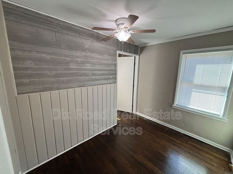 Hamilton House: 1255 Hooven Avenue