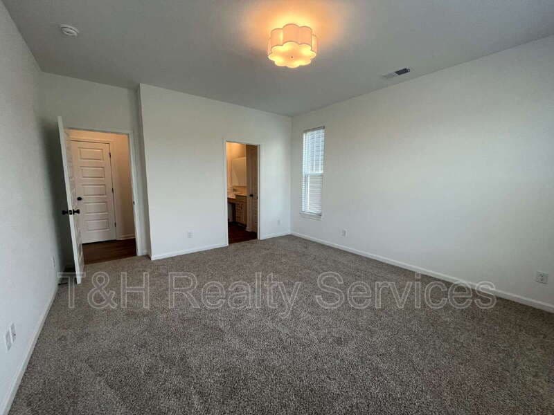 Plainfield House: 9275 Loyola Way