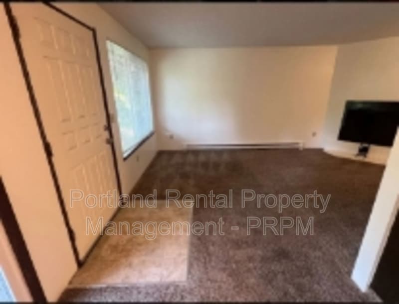 Portland Condo: 19109 Southeast Yamhill Street - B
