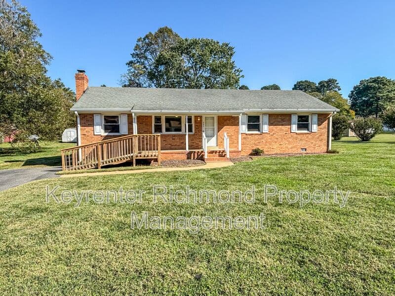 Sandston House: 207 Perth Lane
