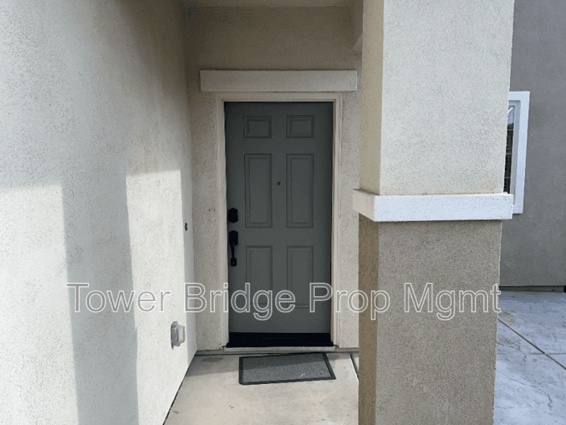 Rancho Cordova House: 12722 Montbrook Way