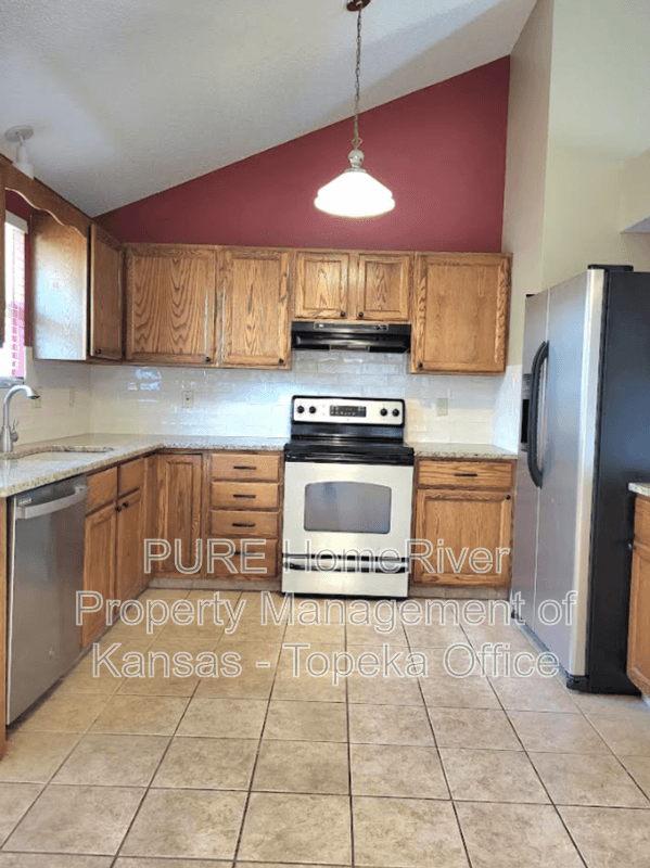 Topeka House: 7217 SW 27th Street