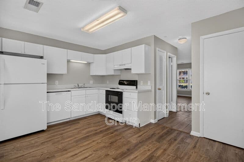Charleston Townhome: 3 Commercial Row