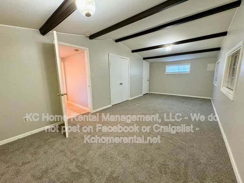 Kansas City House: 2817 West 41st Avenue