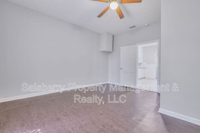 Weatherford House: 107 Windsor Court