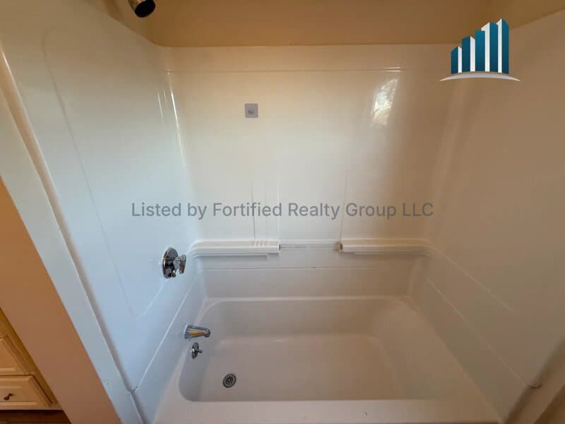 Fall River Condo: 56 Frederick St