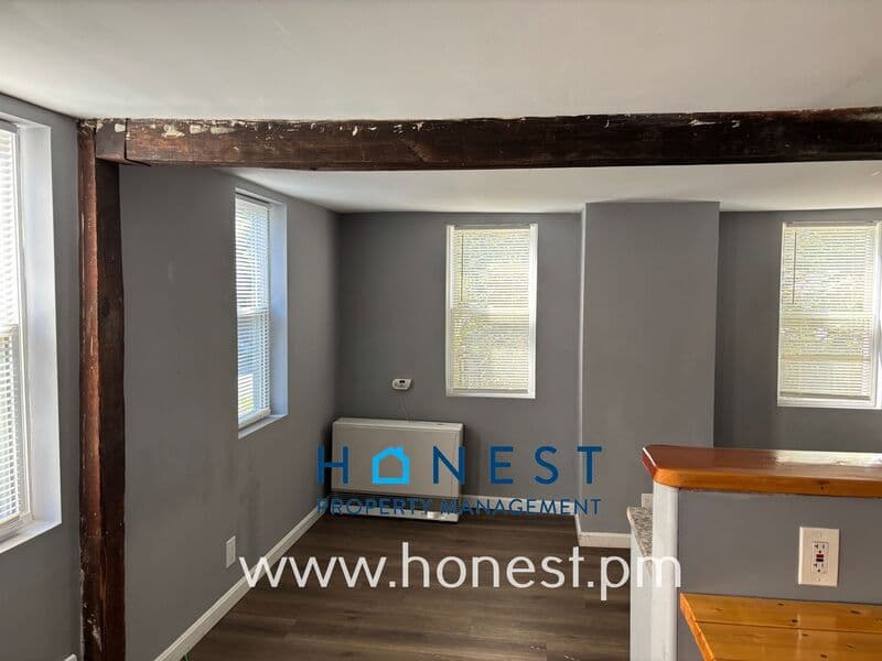 Topsham Condo: 8 Green Street
