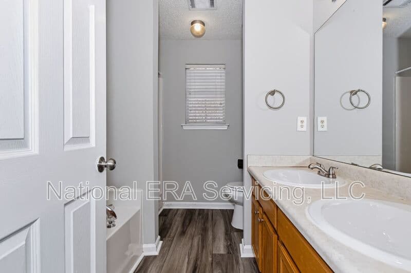 Rex House: 3338 Waggoner Way