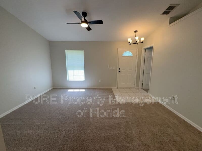 Ocala House: 53 Pecan Run Dr