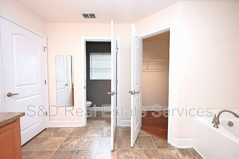 Bartow House: 1631 Taylor Landing Dr