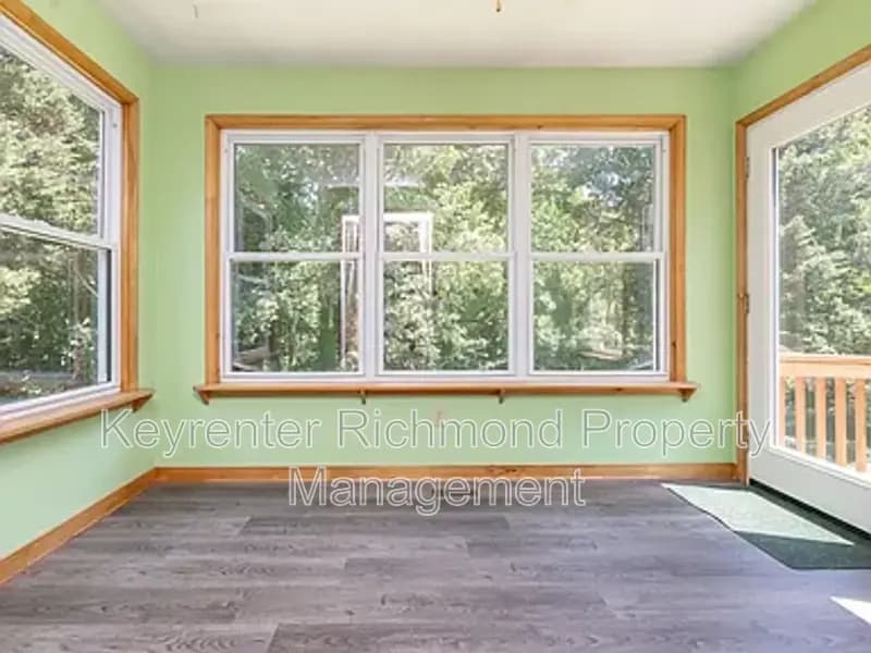 North Chesterfield House: 2811 Bon Oaks Lane