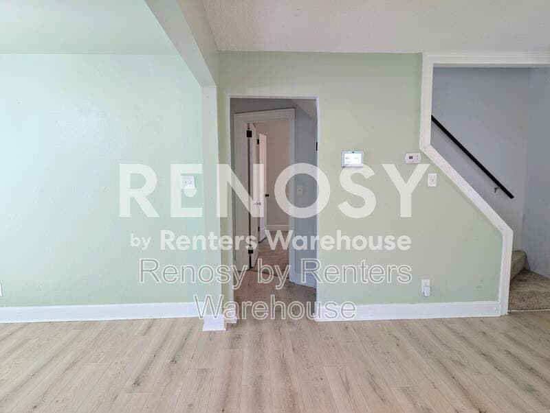 Norfolk House: 981 Wolcott Avenue
