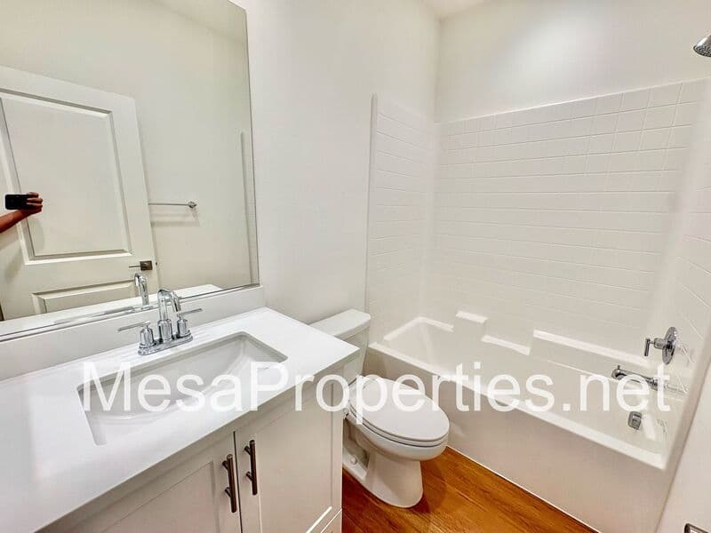Ontario House: 4130 E. Malagon Privado