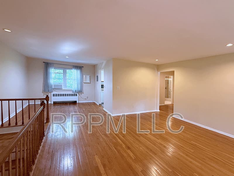 Verona Condo: 24 Wedgewood Dr #36