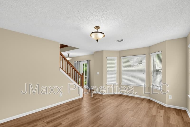 Lithonia House: 1560 Rogers Crossing Dr