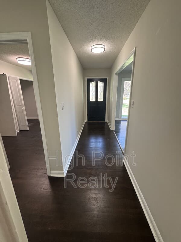 Rainsville House: 61 Rains Avenue Southeast