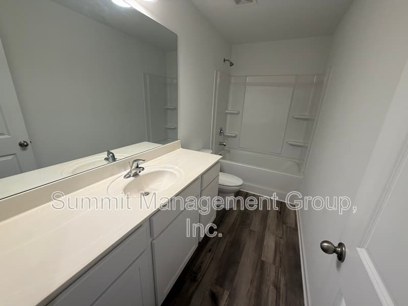 Conyers House: 2305 Hedgeview Road