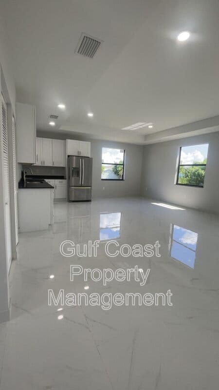 Cape Coral House: 1114 NW 22nd Terrace